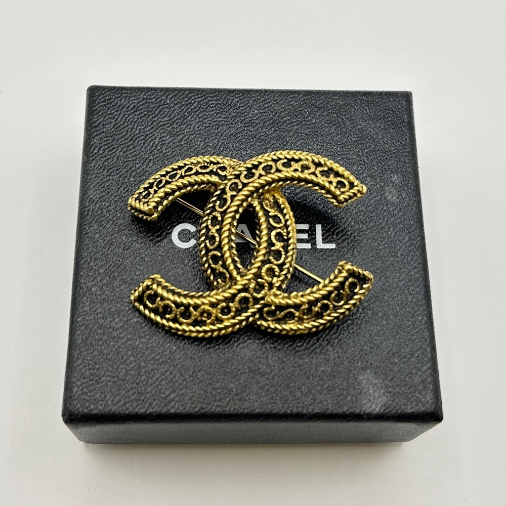 Chanel Vintage CC Logo Brooch Pin Gold Plated, with Chanel Box